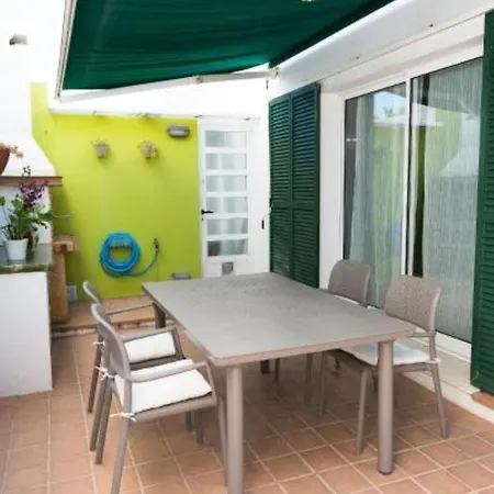 Sa Casa Vermella En * Ciutadella (Menorca)